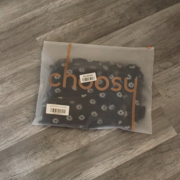 Choosy Black & White Floral Daisy Ruched Open Midrift Cutout Dress Size XS - Picture 9 of 9